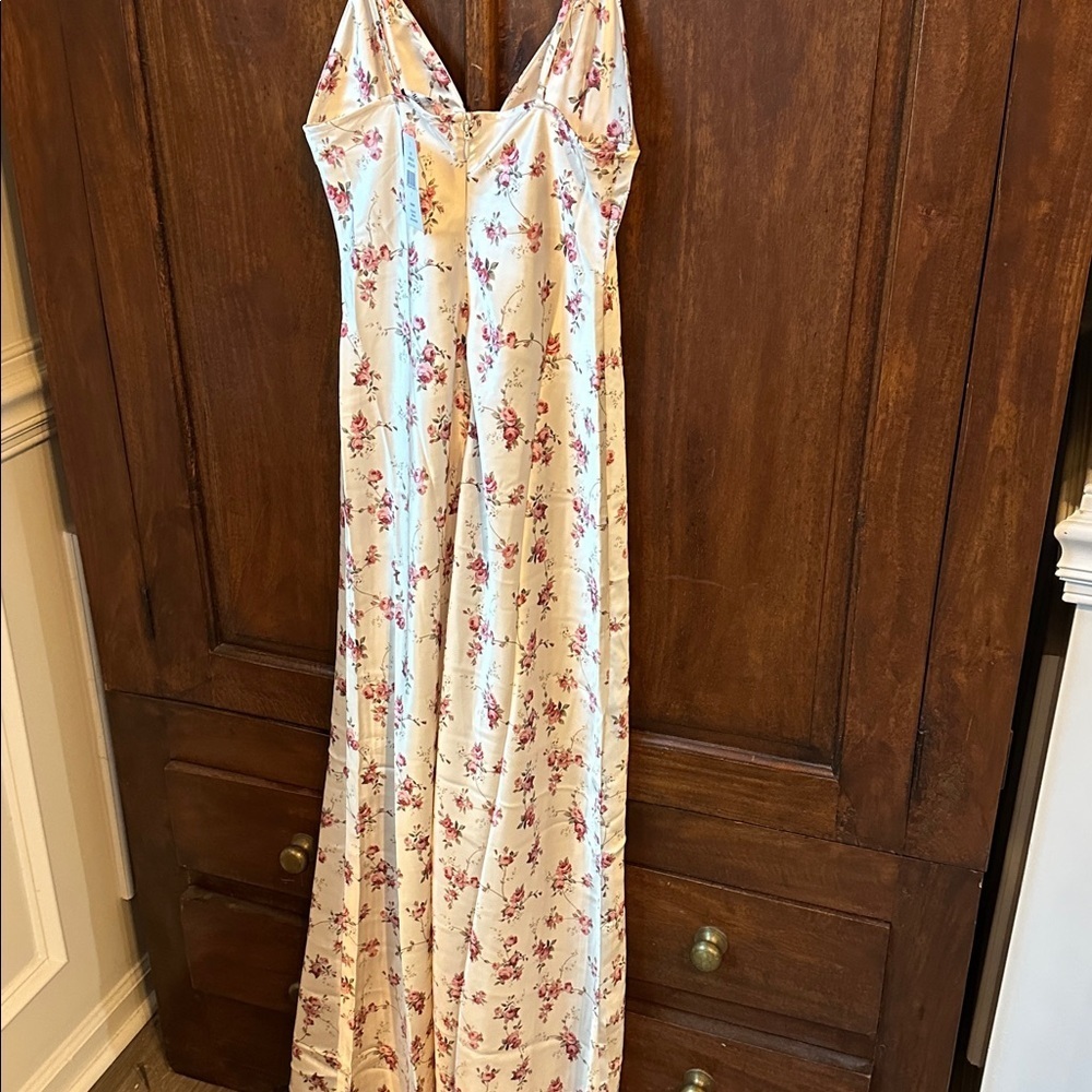 We Wore What Antique white flower dress - Picture 6 of 10